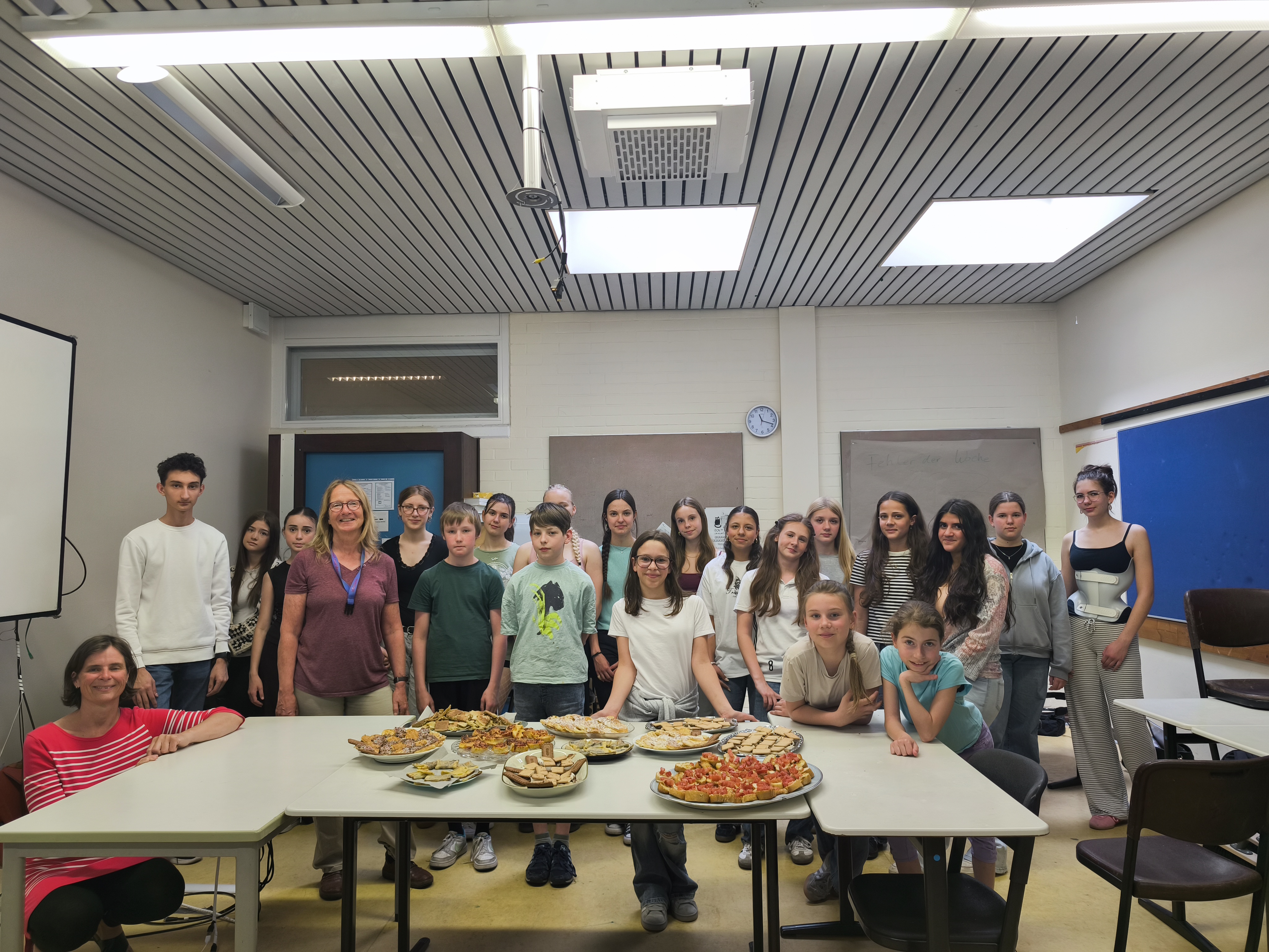Gruppenfoto der Teilnehmerinnen und Teilnehmer der Projektwoche Essen im Eimer